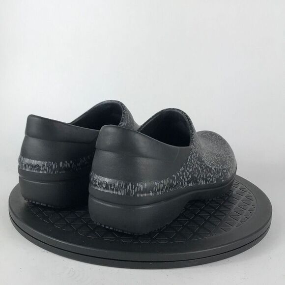 Crogs Neria Pro II Slip Resistant Work Clogs Black Polka Dot Women's Size 7 - Picture 5 of 12